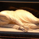 http://upload.wikimedia.org/wikipedia/commons/d/de/CeciliaMaderno.jpg