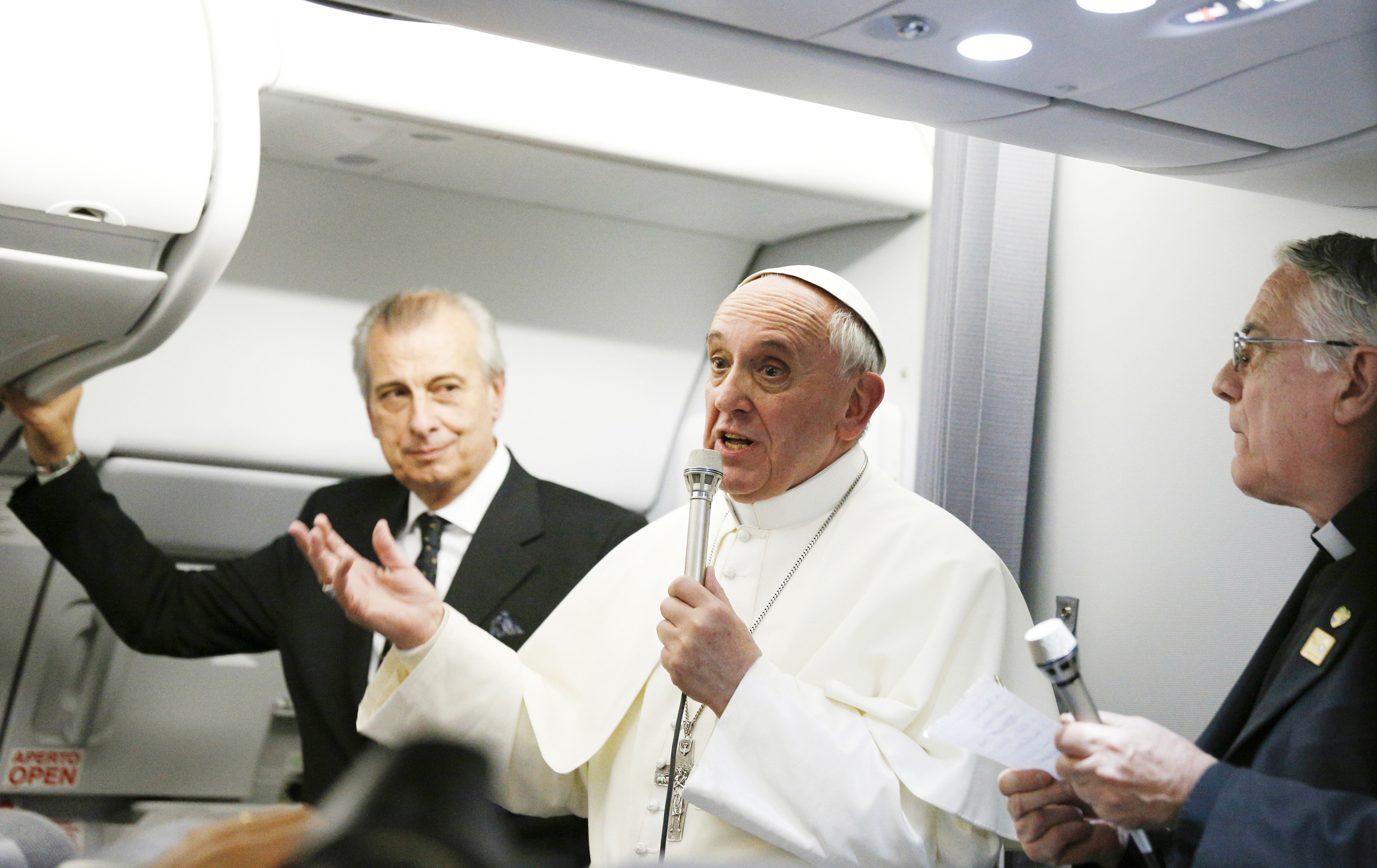 Pope addresses journalists on his return flight to Rome